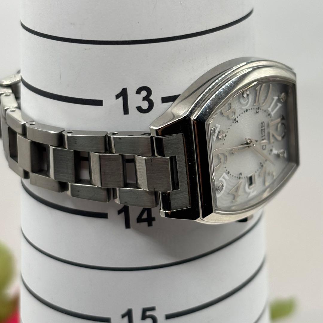 稼働品☆電波ソーラー☆箱付　SEIKOセイコールキア　トノー型　レディース腕時計