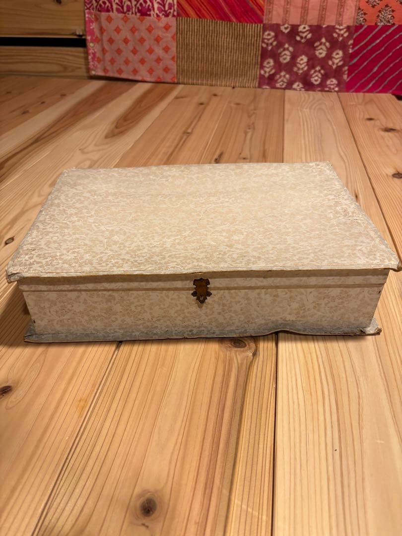 アンティーク　裁縫箱