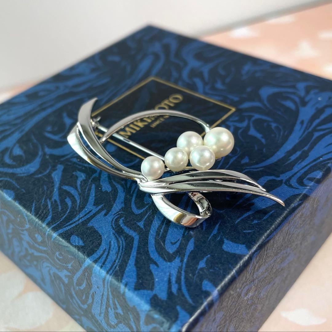 ミキモト　ブローチ　「はなかご」　ケース付き