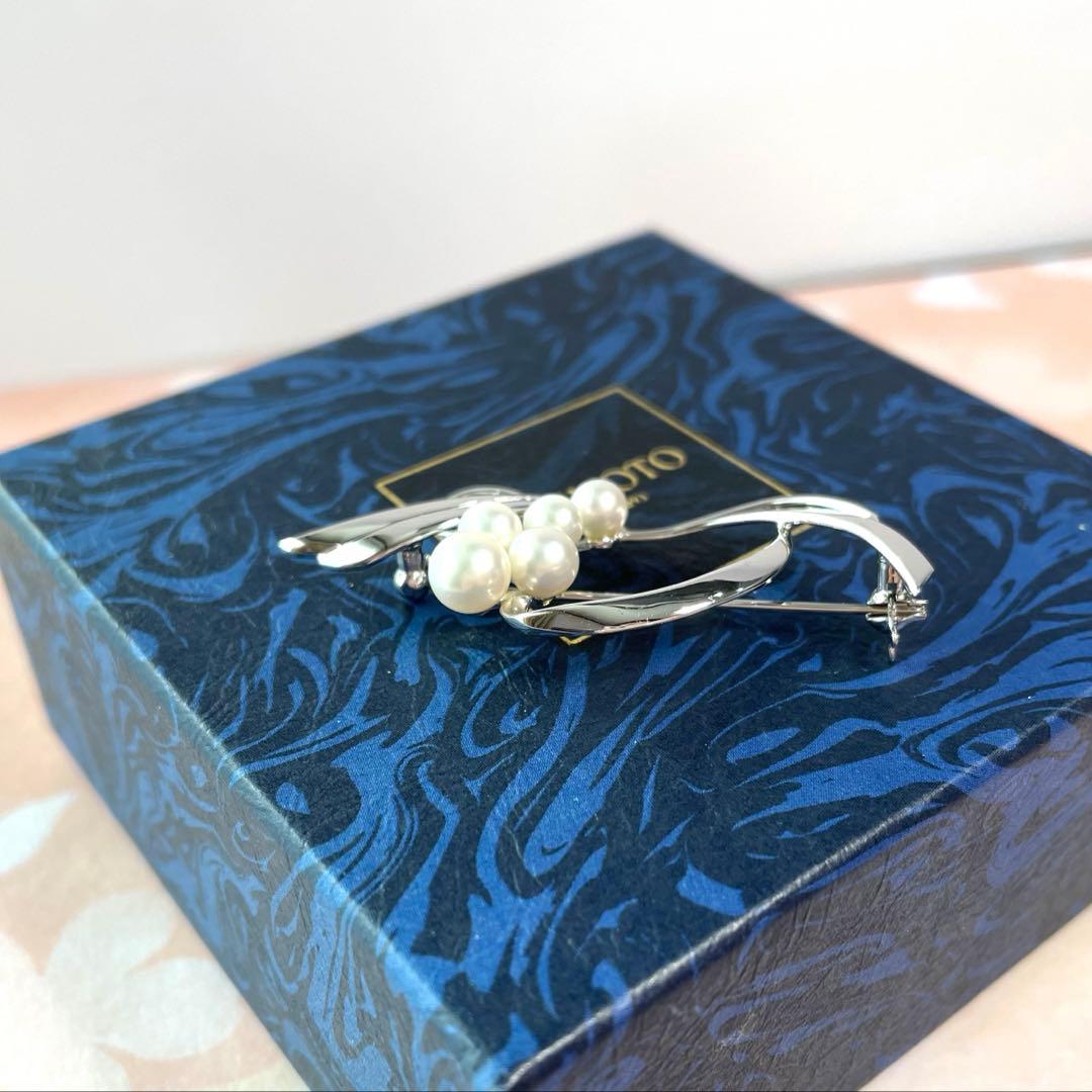 ミキモト　ブローチ　「はなかご」　ケース付き