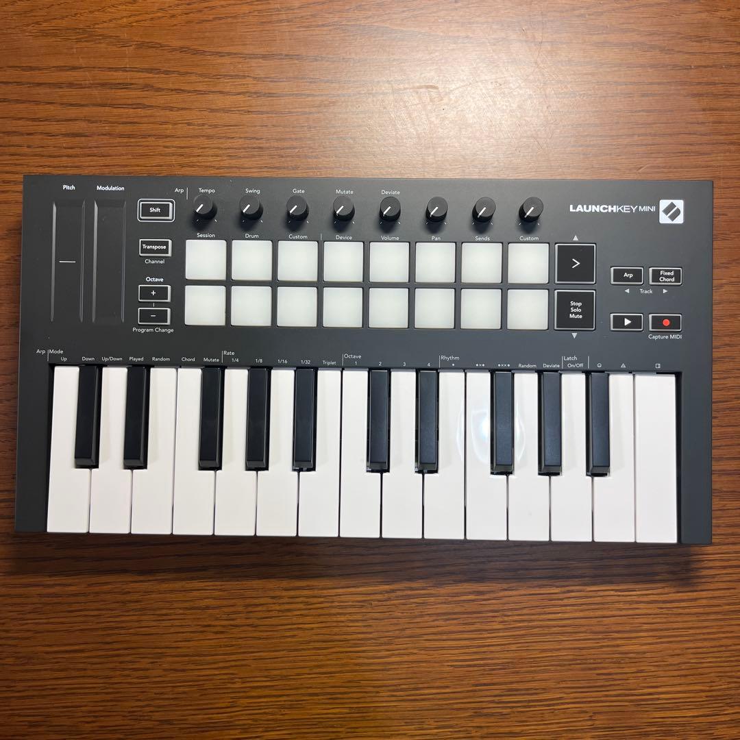 Novation Launchkey Mini MK3 25鍵