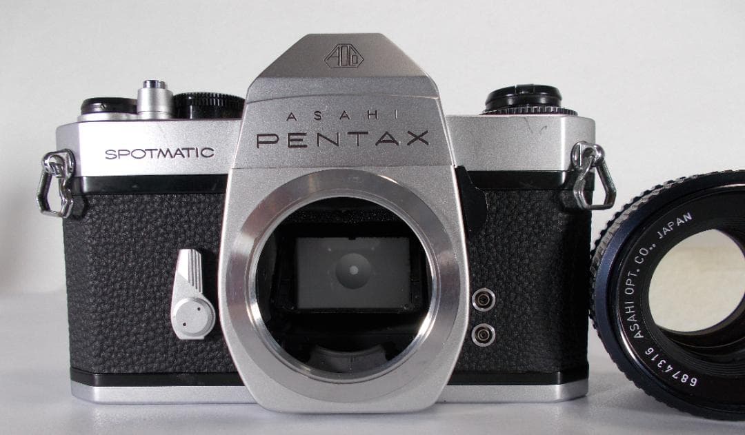 フィルムカメラ 整備済　Pentax SPII + レンズ f1.8　G140