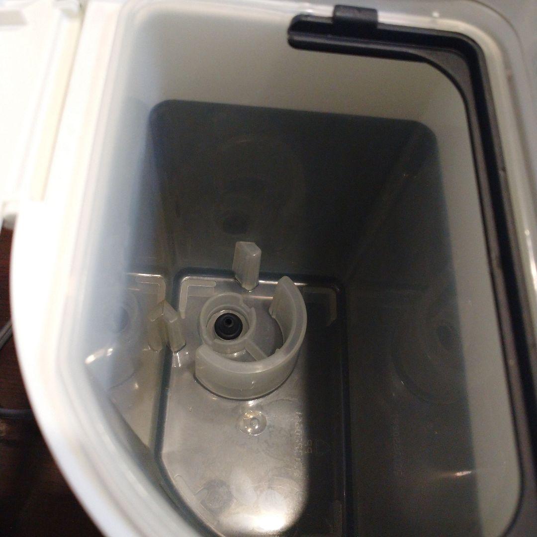 マ*ュ様 DeLonghi コンピコーヒーメーカー BC041J-W