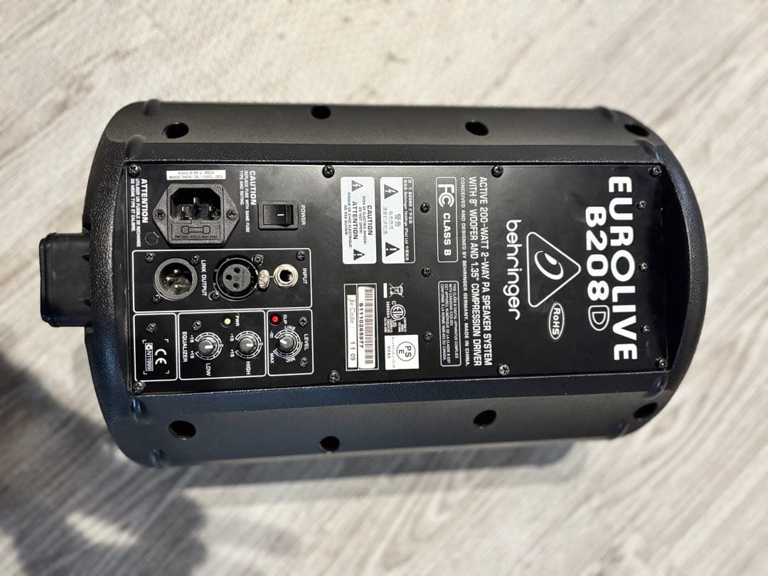 ベリンガーb208d