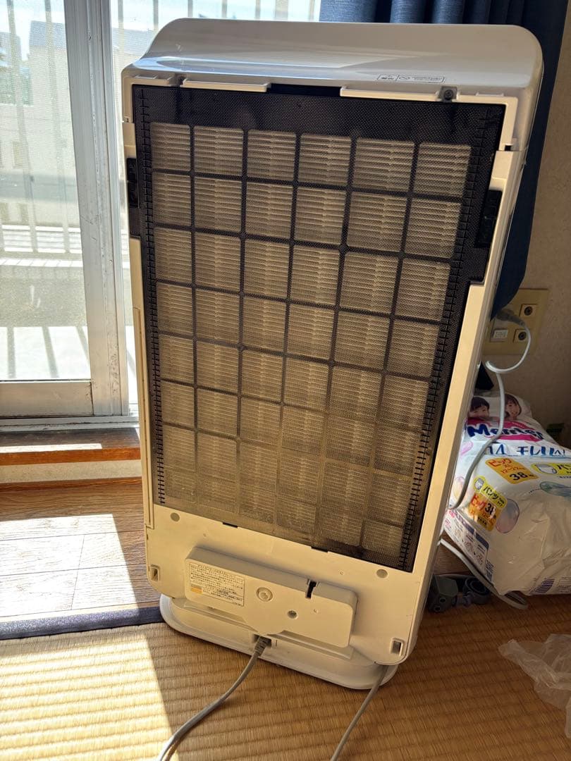 HITACHI　日立　EP-NVG90　加湿空気清浄機　クリエア　ホワイト