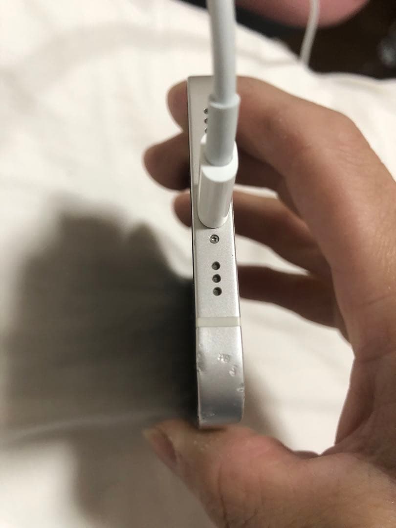 携帯電話本体 Apple iPhone 12 64GB