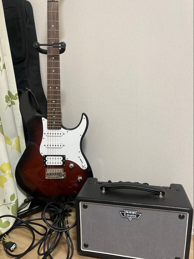 YAMAHA エレキギター PACIFICA112V LOUISアンプ