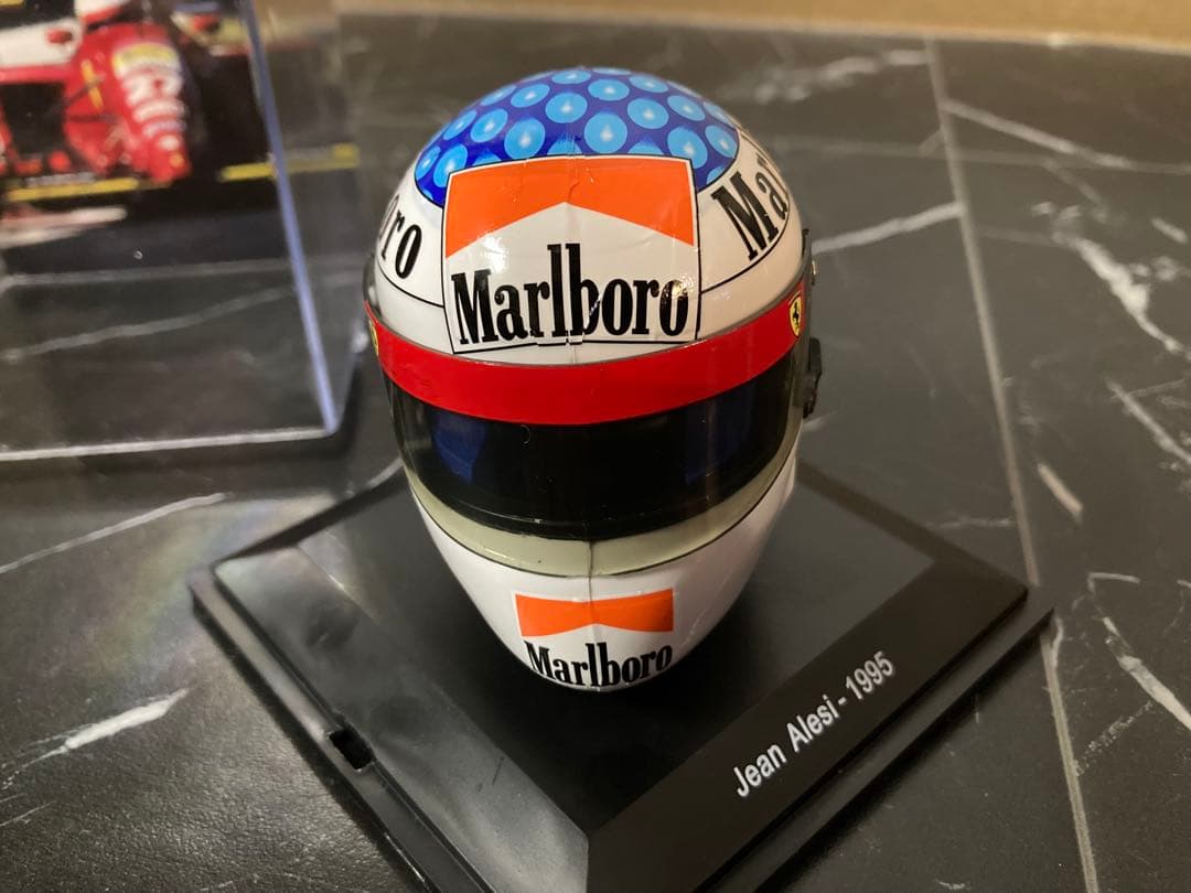 マルボロ仕様　ビッグスケールF1コレクション　ジャン　アレジ　1/5 ヘルメット