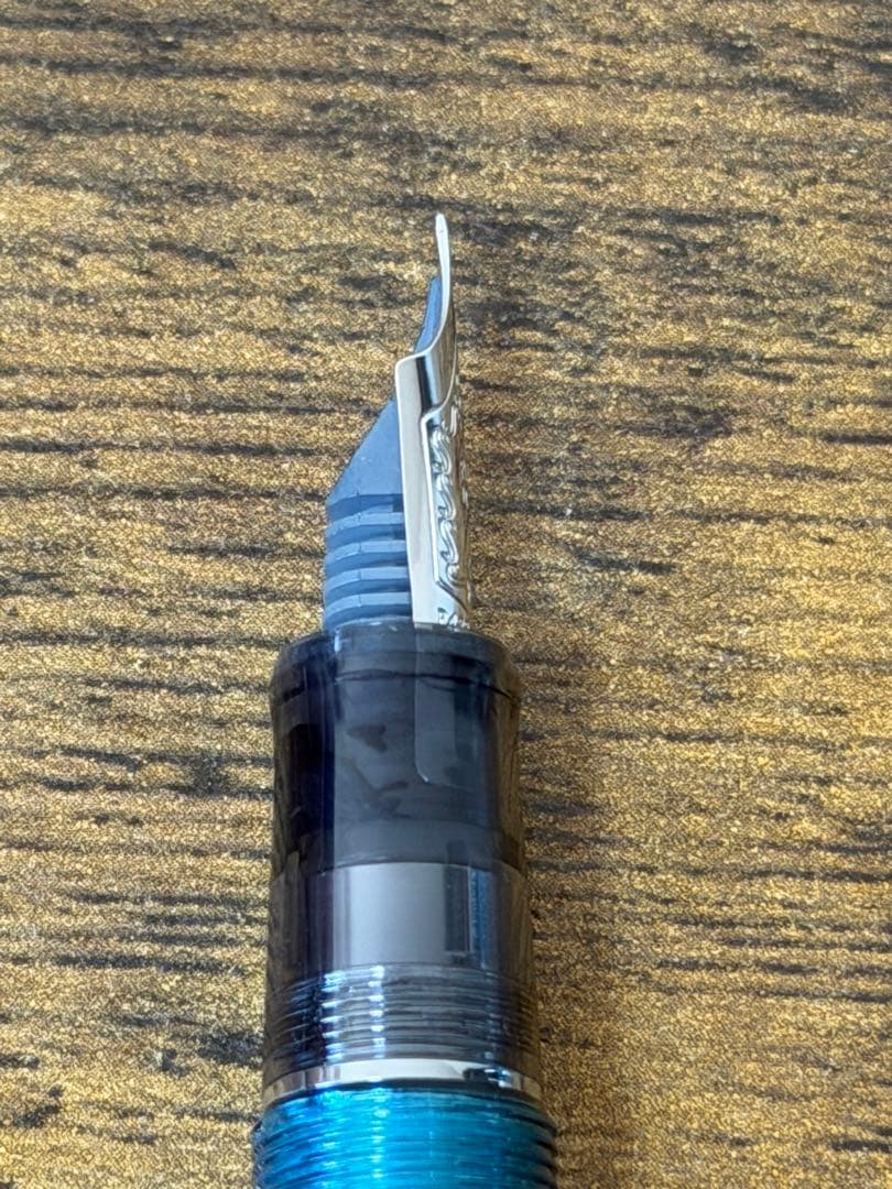 試筆のみ　ターコイズグリーン　透明軸　14金　パイロット　万年筆　細字