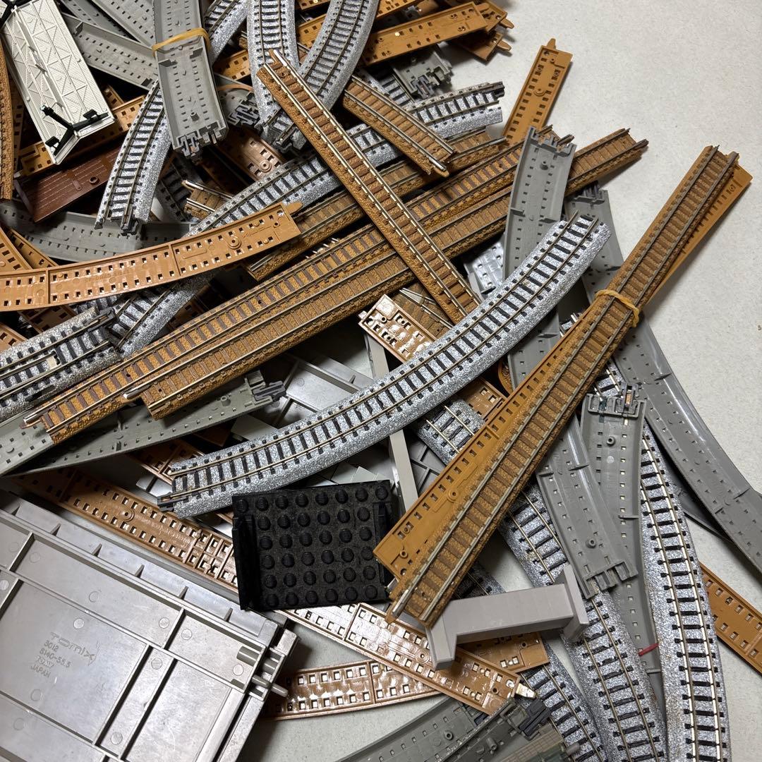 レールセット 多数部品大量まとめ出品ジャンク品tomix 他 レール車両6台