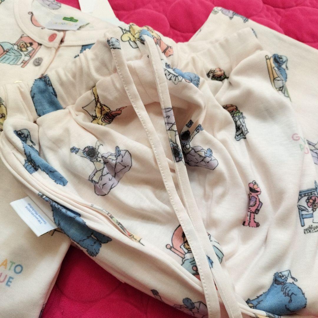 ジェラピケ　セサミストリートプルオーバー＆ロングパンツセット　オフホワイト