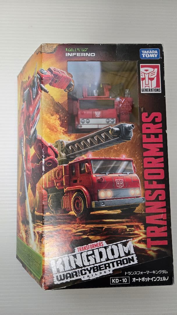 トランスフォーマー　キングダム　KD10 インフェルノ