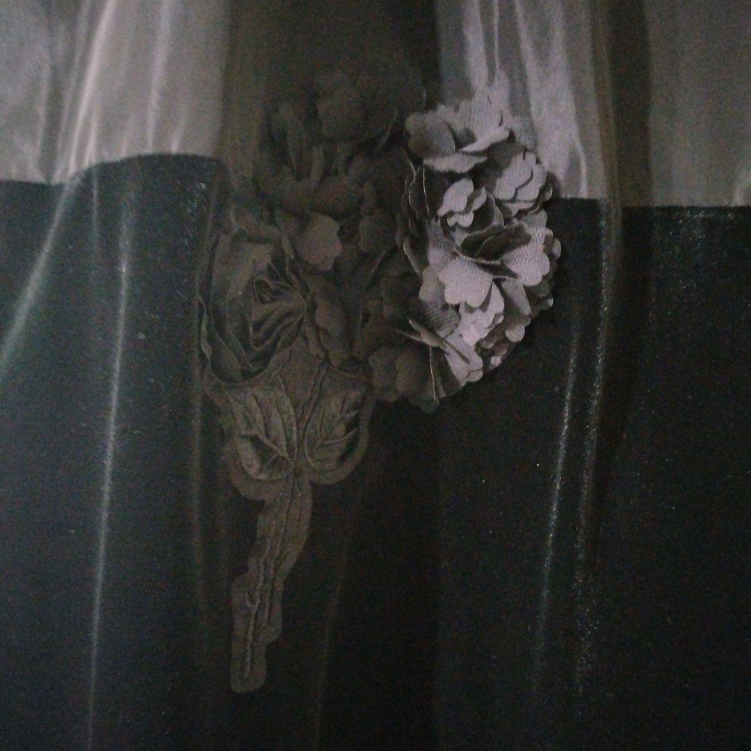 ⭐️最新作⭐️【新品】スーパービューティー裾レースベロアタフタ素材スカート44