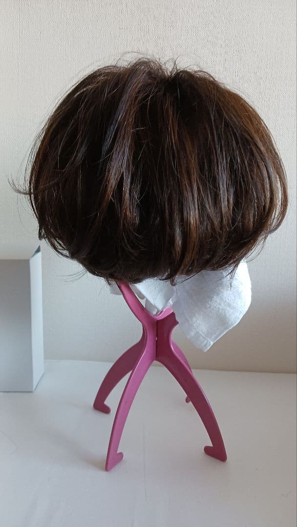 カオリナラターナーウィッグ　マッシュショートスタイル　ミックス