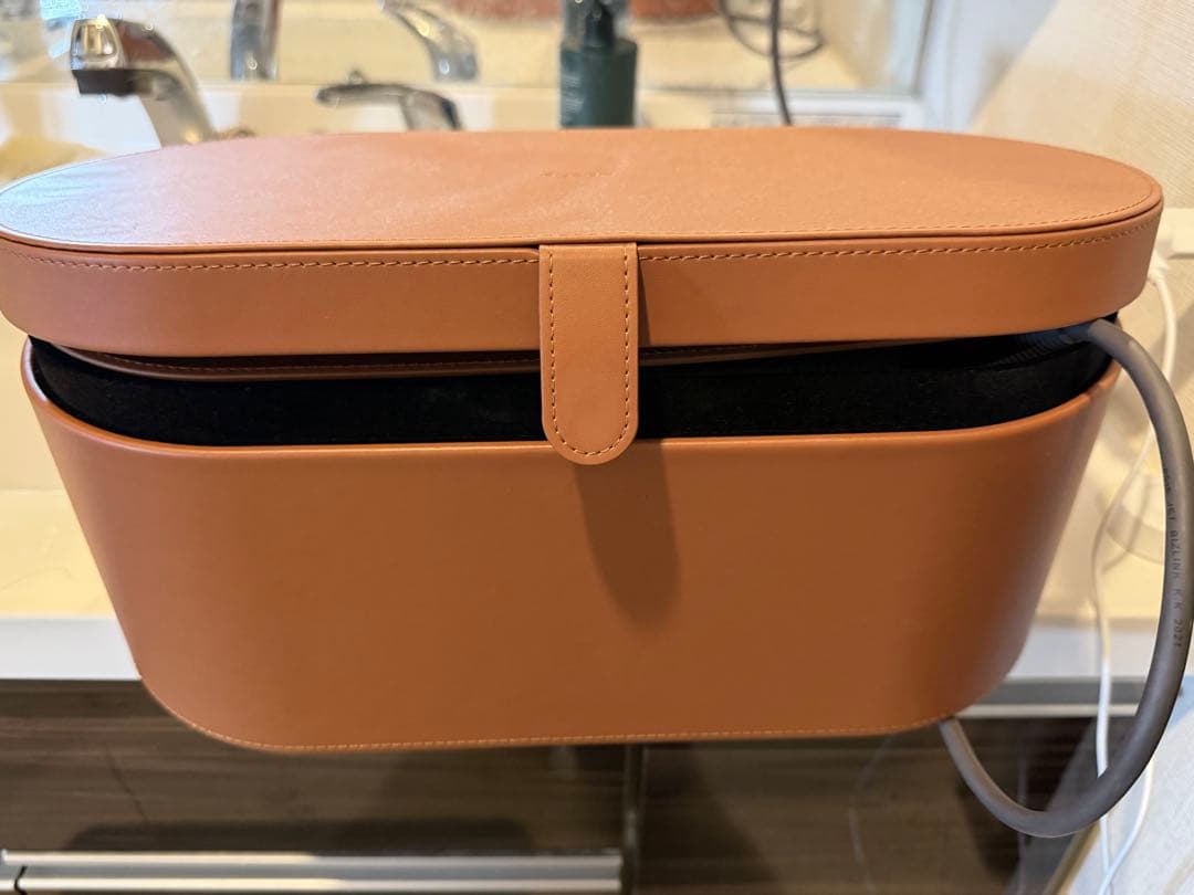 Dyson Airwrap レザーケース付き