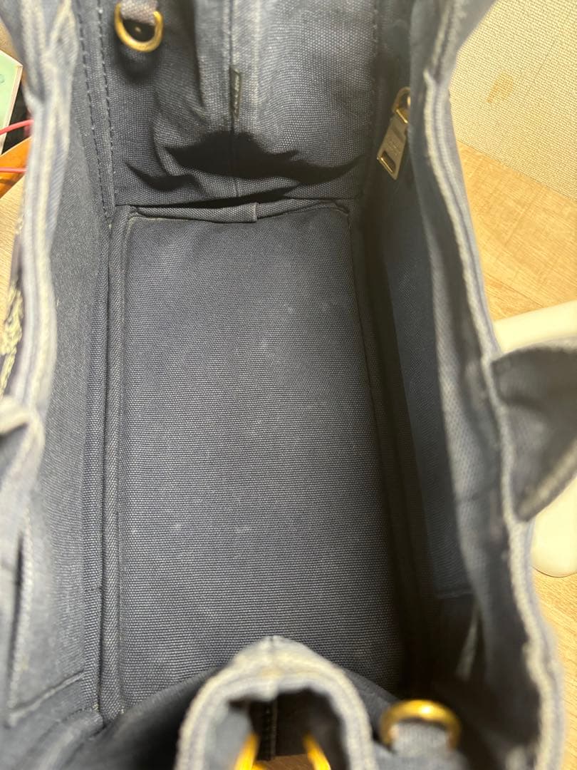 PRADA カナパ ネイビー