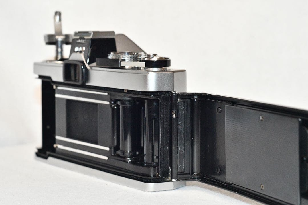 お値引き中《動作品》OLYMPUS OM-1+標準レンズ a0422