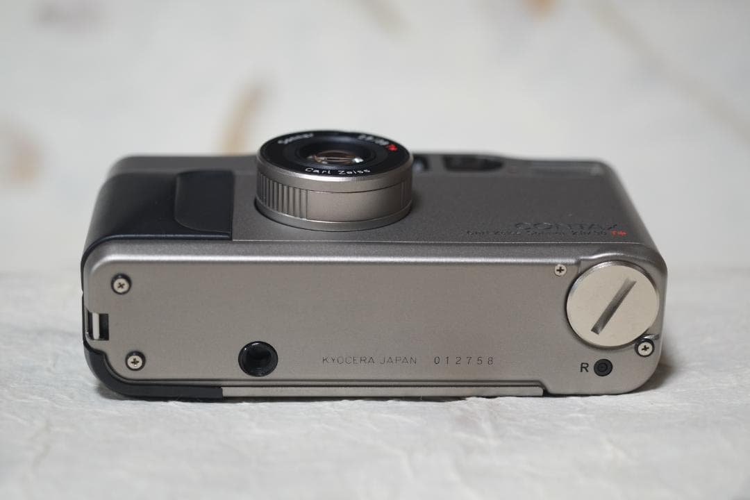 CONTAX T2 シルバー レンジファインダーカメラ