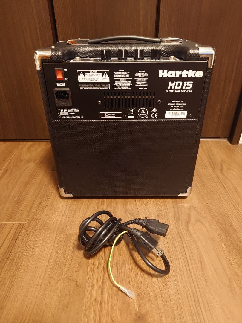Hartke HD15 ベース用アンプ