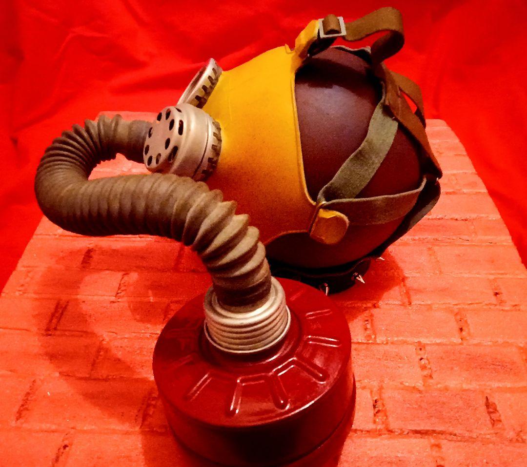 ガスマスクホラーマスク　ヴィヴィアン　ドロヘドロAVIREX 面白雑貨アメリカン