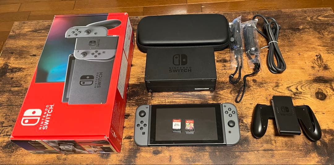 Nintendo Switch グレー 本体 別売ソフト、ケース付き　動作確認済