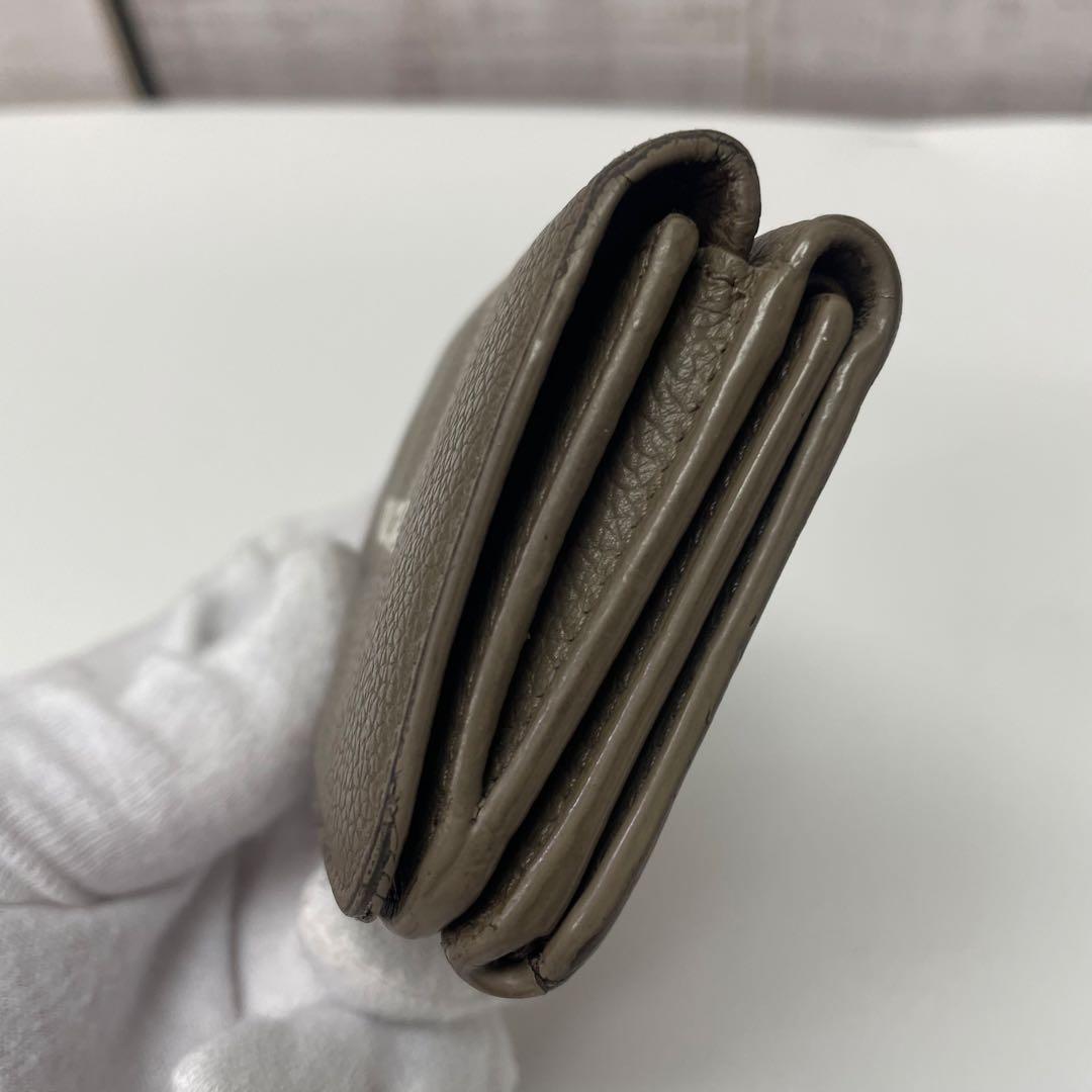 ま*る様 BALENCIAGA オリーブグリーン 三つ折り財布