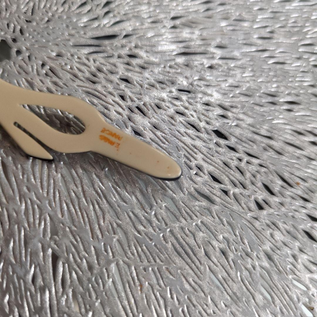 ALEXANDRE DE PARIS リボンモチーフ カチューシャ