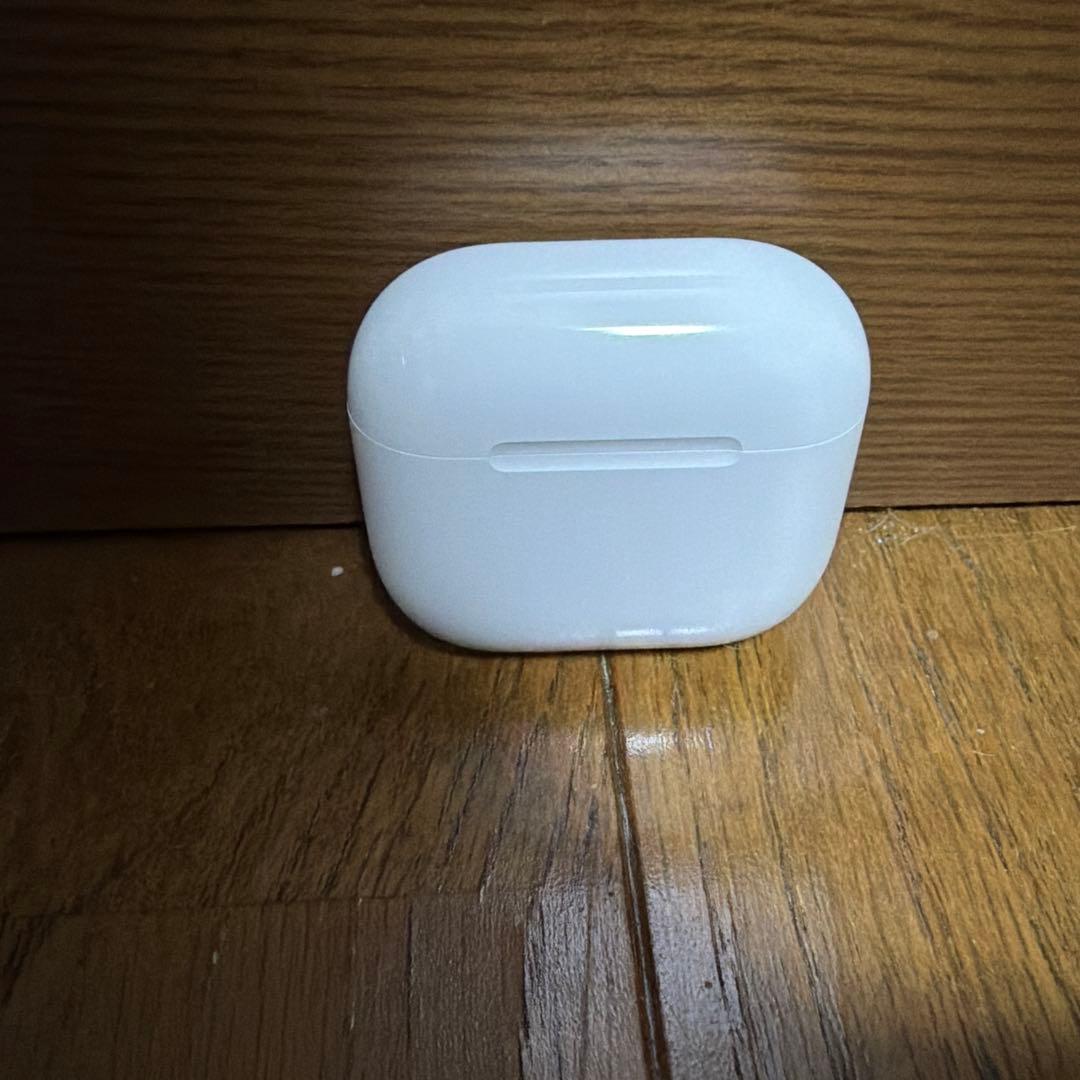 ワイヤレスイヤホン ホワイト 充電ケース付き