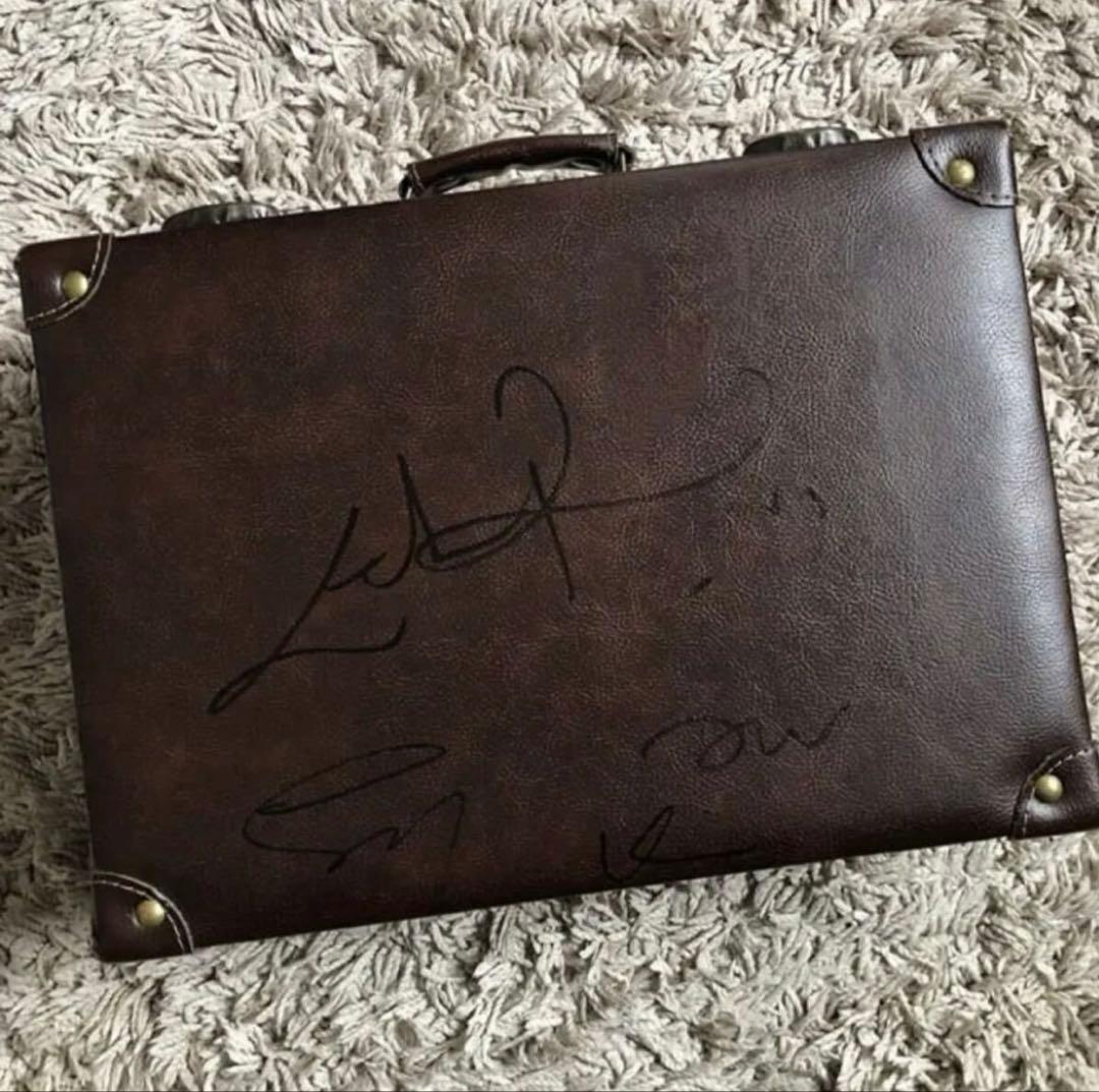 直筆サイン入り ファンタスティックビースト トランクケース ハリーポッター