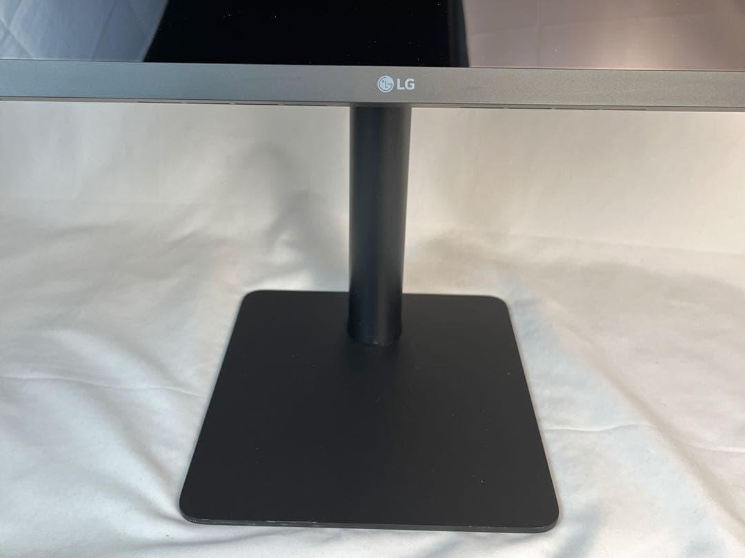 LG 27MD5KL 27インチモニターThunderbolt 3 Webカメラ