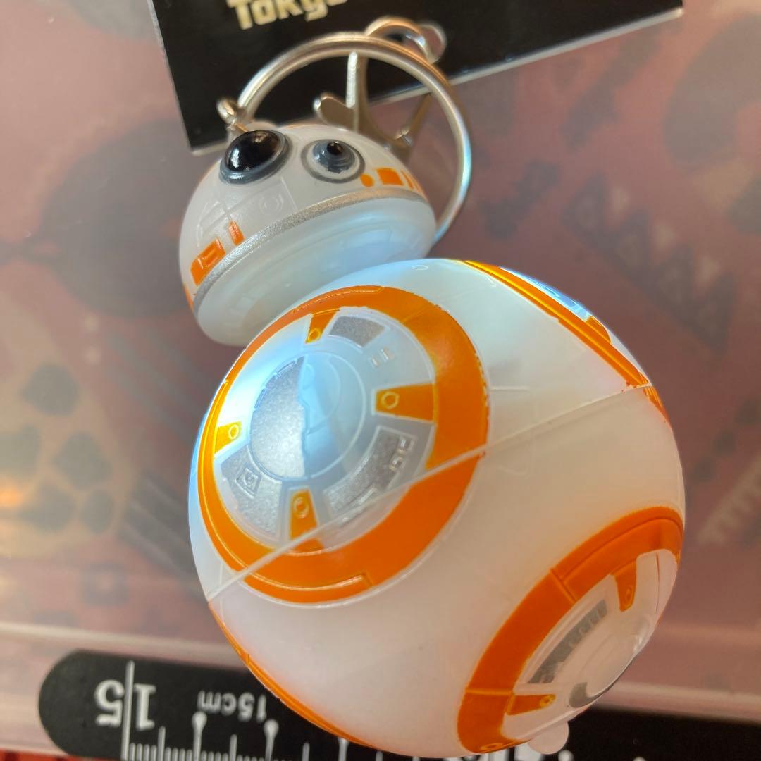 キーホルダー　フィギュア　BB8 ディズニーランド　スターウォーズ　光音確認