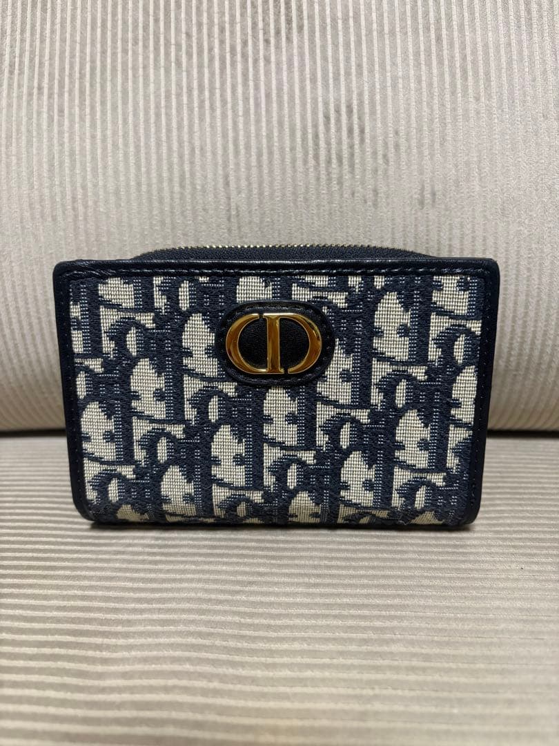 Dior ロゴ柄 二つ折り財布 ノーブランド