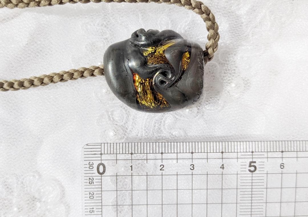 吉田正子トンボ玉（拾玖）　「江戸組み紐」ネックレス　ガラス玉に込めた日本画