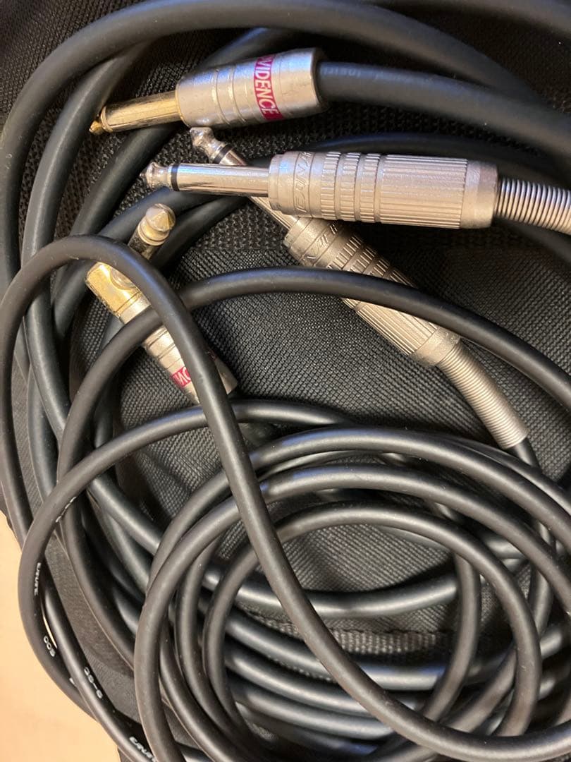 Grover Jackson■エレキベース■ナチュラル　ウッド