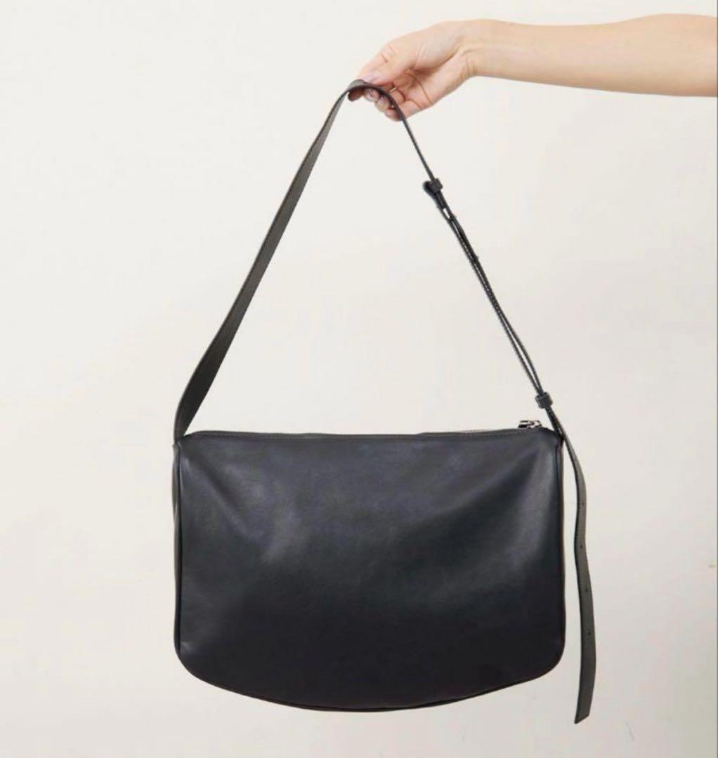 ear PAPILLONNER イアパピヨネ　スワローマルチショルダーバッグ