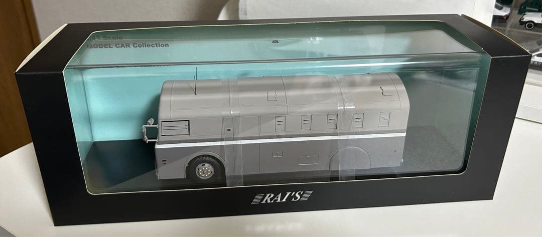 rai's 警備車兼輸送車両