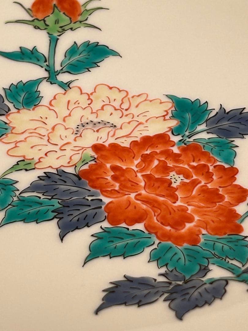 人間国宝 14代 柿右衛門 本人作 濁手 牡丹文 皿