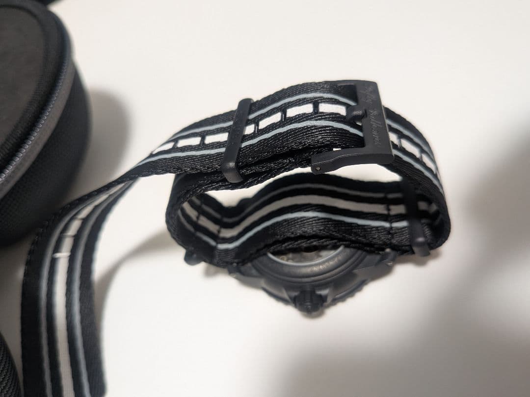 【Swatch】OCEAN OF STORMS SO35B400