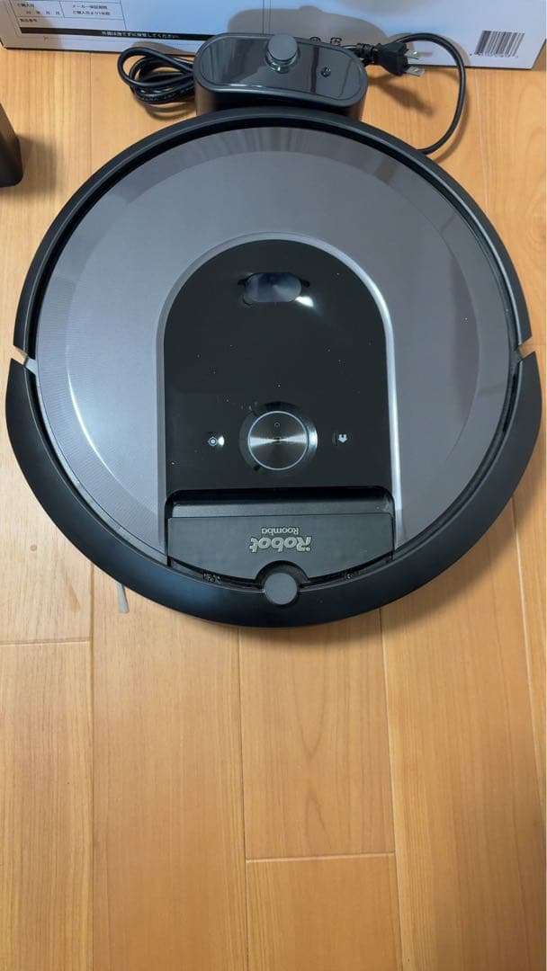 iRobot Roomba i7 本体
