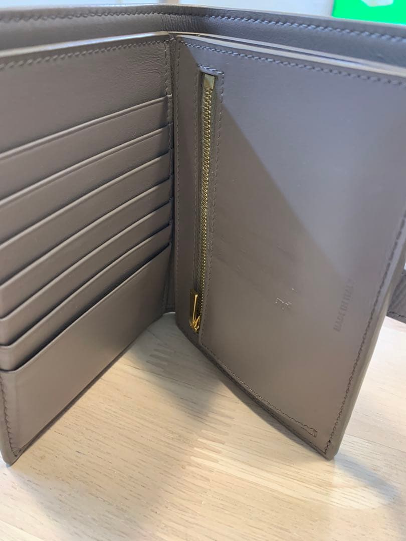 美品⭐︎CELINE セリーヌ　ミディアム ストラップウォレット　二つ折り財布