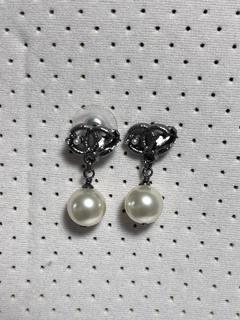 CHANEL シャネル　パールリーフピアス