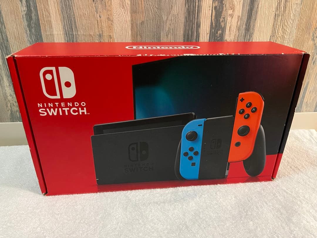 Nintendo Switch本体+ケース付