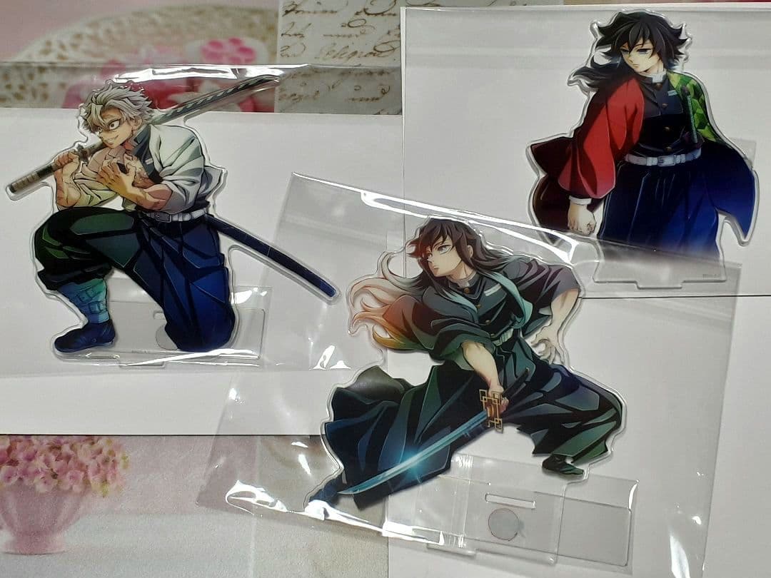 鬼滅の刃　ワールドツアーキービジュアル　アクリルスタンド 実弥　無一郎