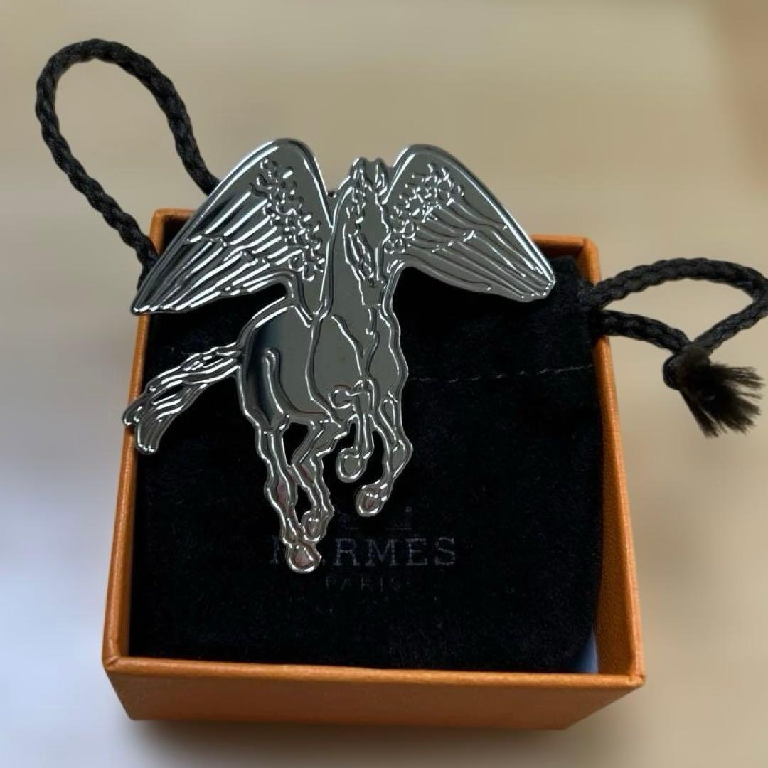 エルメス　Hermes 新品　ペガサス　スカーフリング　シルバー
