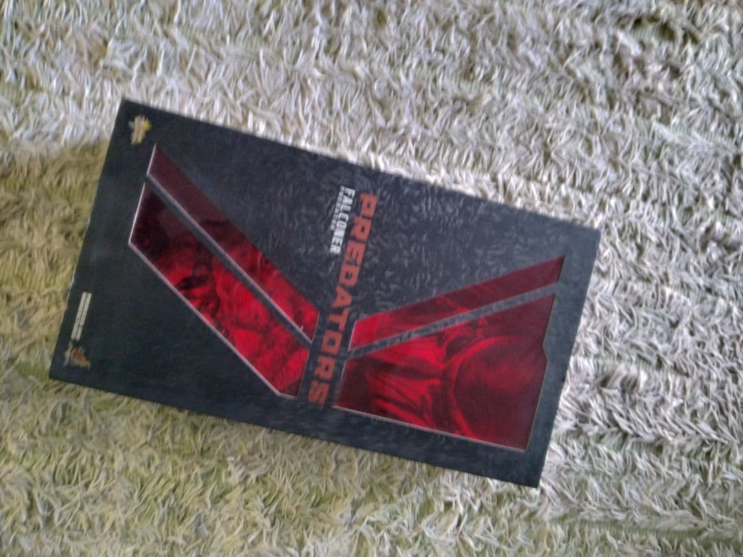 HOT TOYS ムービー マスターピースMMS137 ファルコナー プレデター