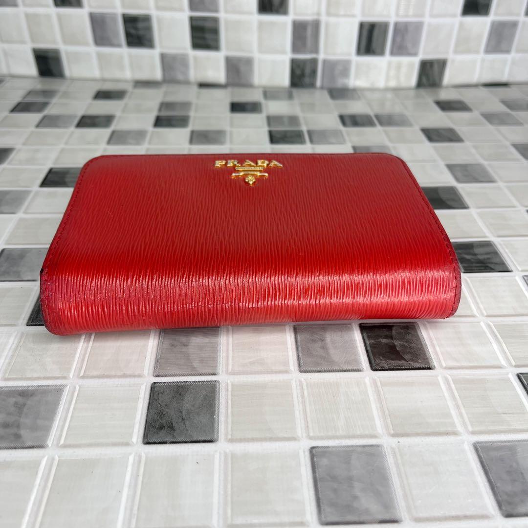 PRADA プラダ 二つ折り財布