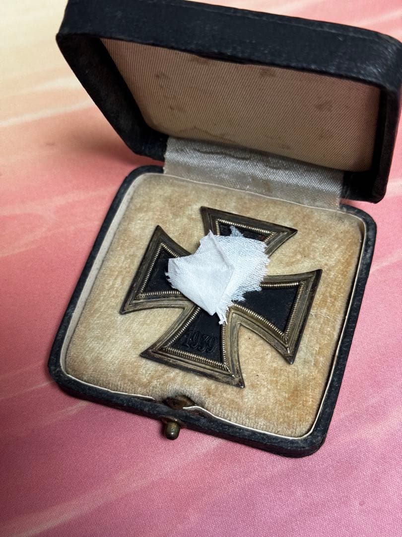 レア品　実物 勲章 本物保证 ケース付き ドイツ　一級鉄十字