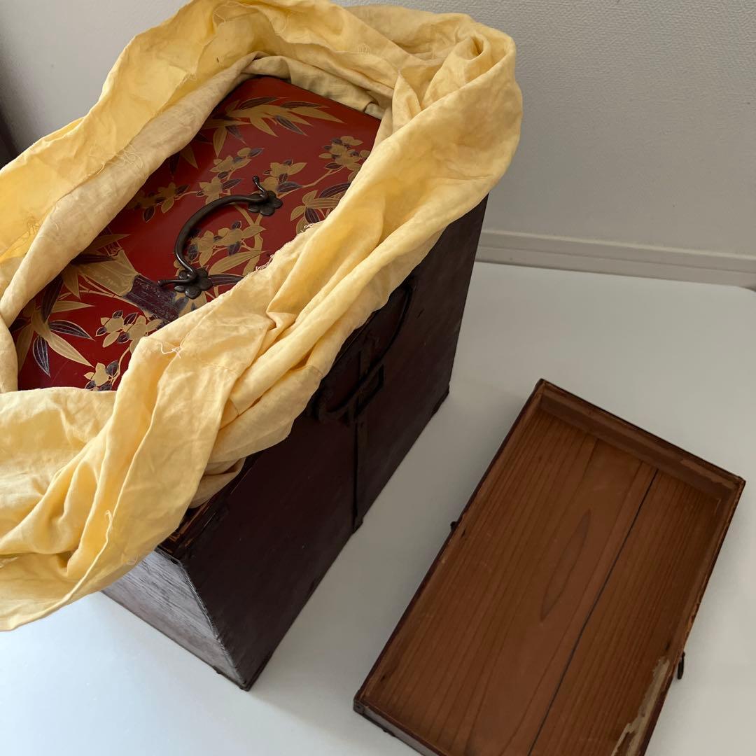 重箱　年代物　木製漆器　骨董　お弁当箱　アンティーク⭐︎希少⭐︎木箱付き