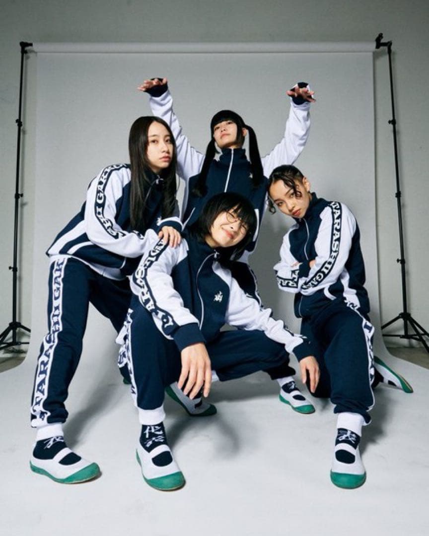 【新品未開封品】新しい学校のリーダーズ 運動着 ジャージ Lサイズ　上下セット