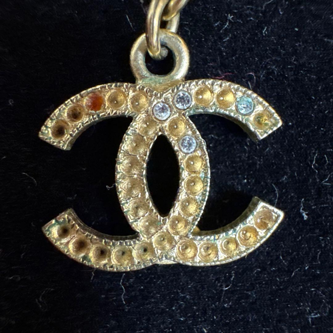 訳あり　CHANEL ストーン付きフープピアス